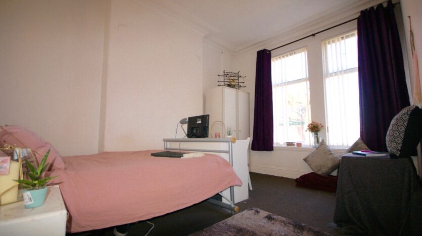 7 Bed Semi-Detached House, Hartington Road, L8