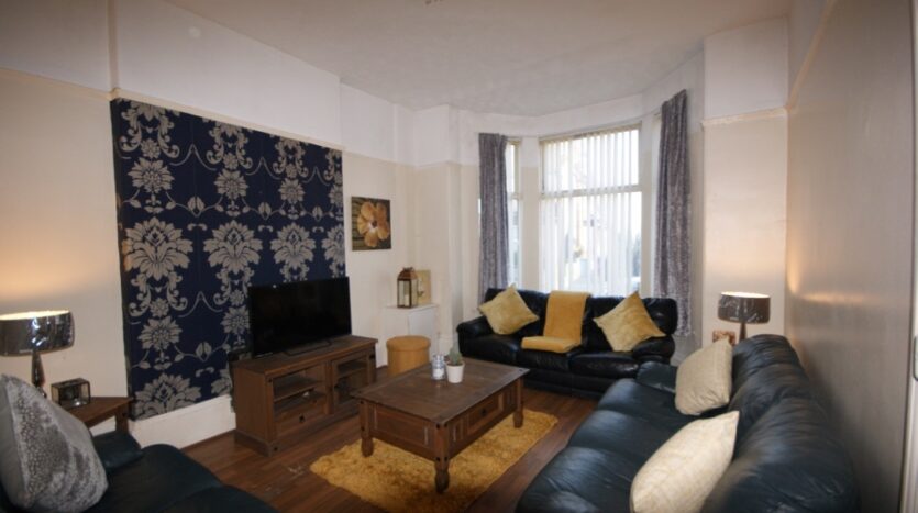 7 Bed Semi-Detached House, Hartington Road, L8