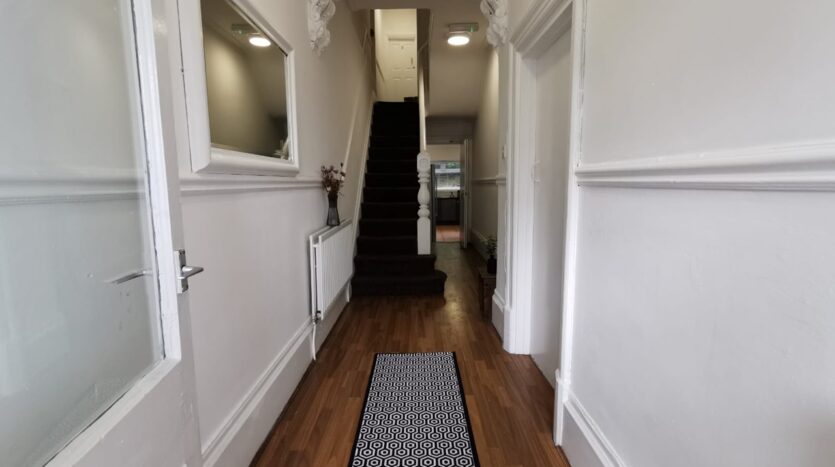 7 Bed Semi-Detached House, Hartington Road, L8